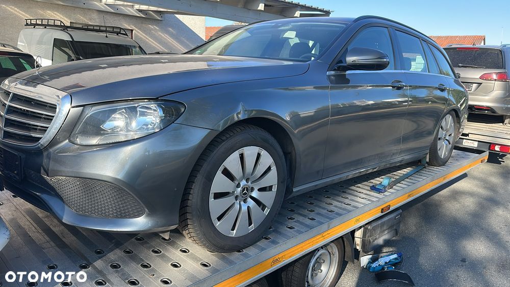 Mercedes-Benz Klasa E 200 d 9G-TRONIC - 1