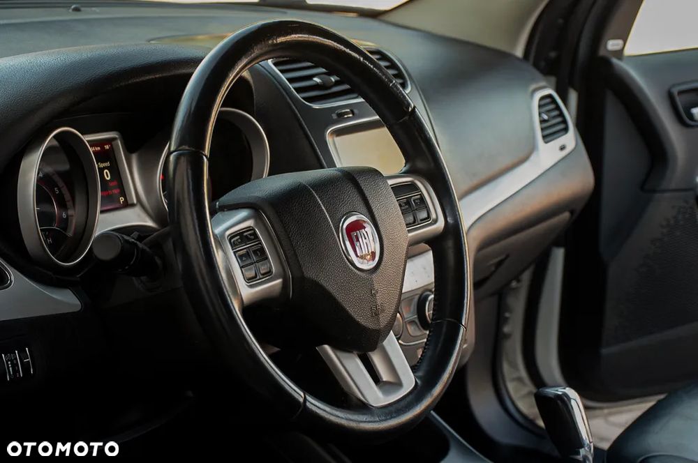 Fiat Freemont 2.0 Multijet 16V DPF Automatik Allrad Black Code - 17