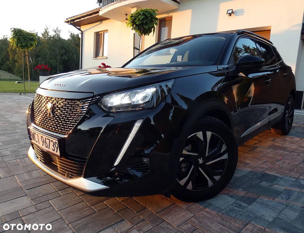 Peugeot 2008 1.2 PureTech Allure S&S EAT8 - 31