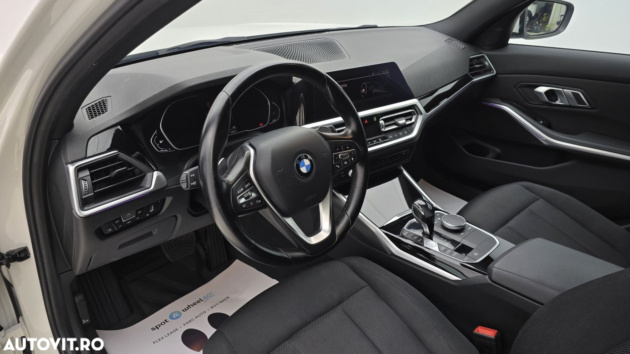 BMW Seria 3 320i AT - 13