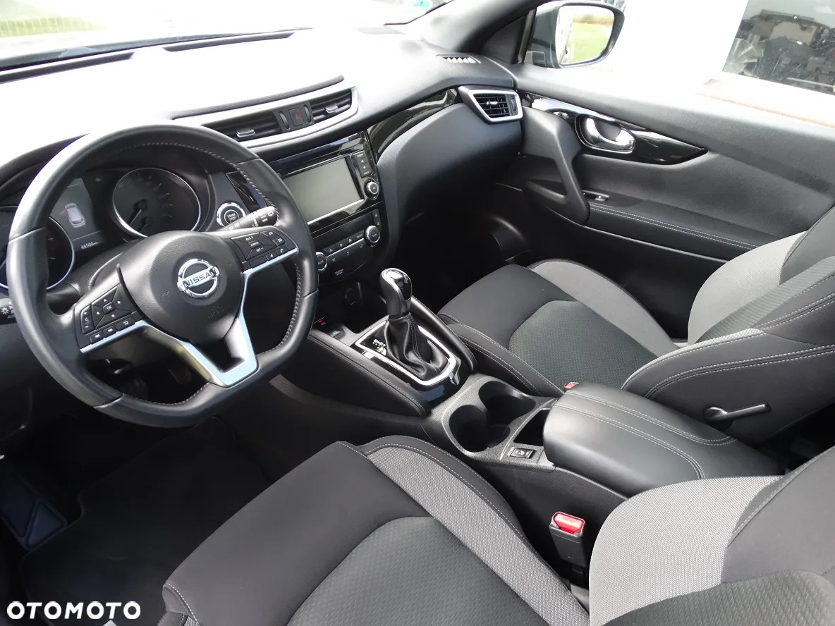Nissan Qashqai 1.3 DIG-T DCT N-TEC - 10