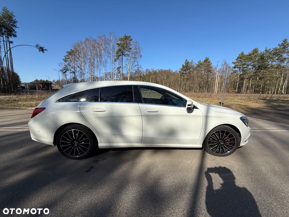 Mercedes-Benz CLA 200 - 2