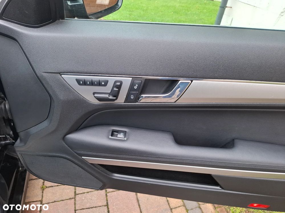 Mercedes-Benz Klasa E - 26