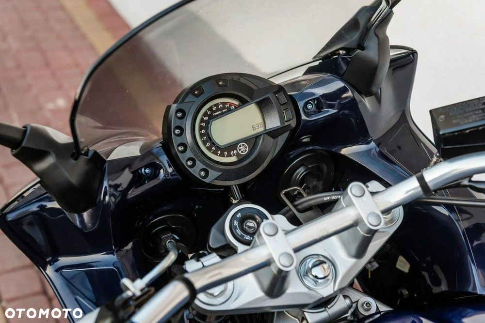 Yamaha FZ - 9
