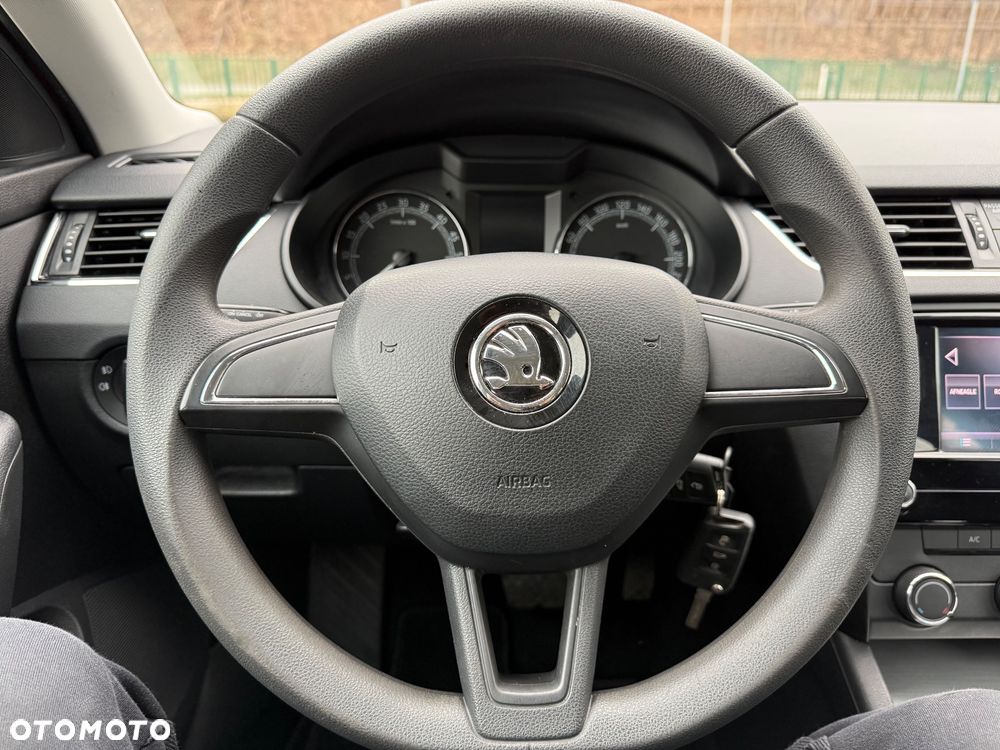 Skoda Octavia 1.6 TDI DSG Ambition - 12