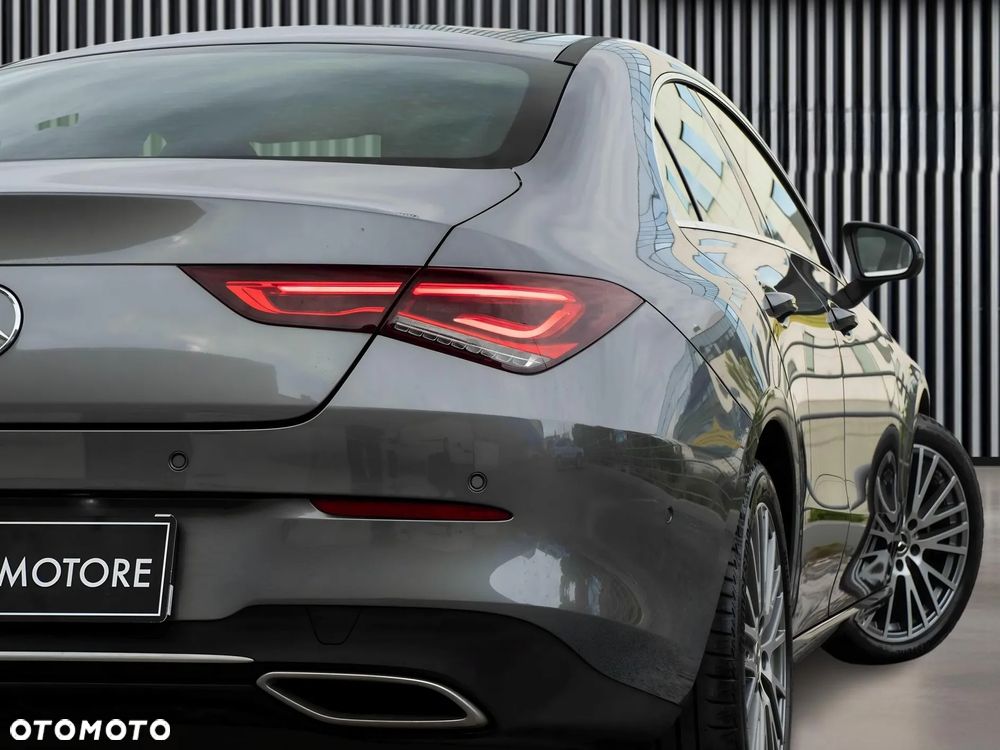 Mercedes-Benz CLA 180 Progressive 7G-DCT - 11