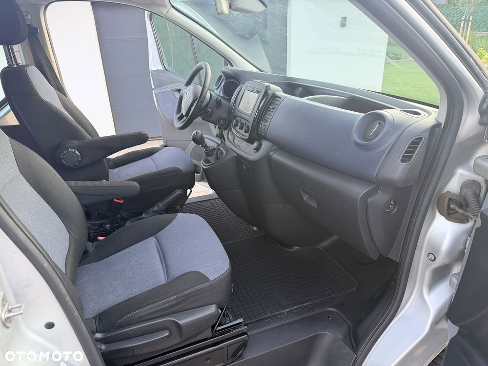 Opel vivaro - 21