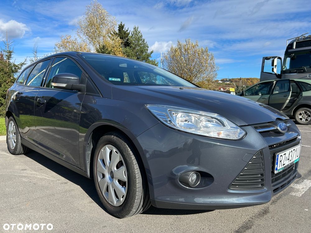 Ford Focus 1.6 Ambiente - 8