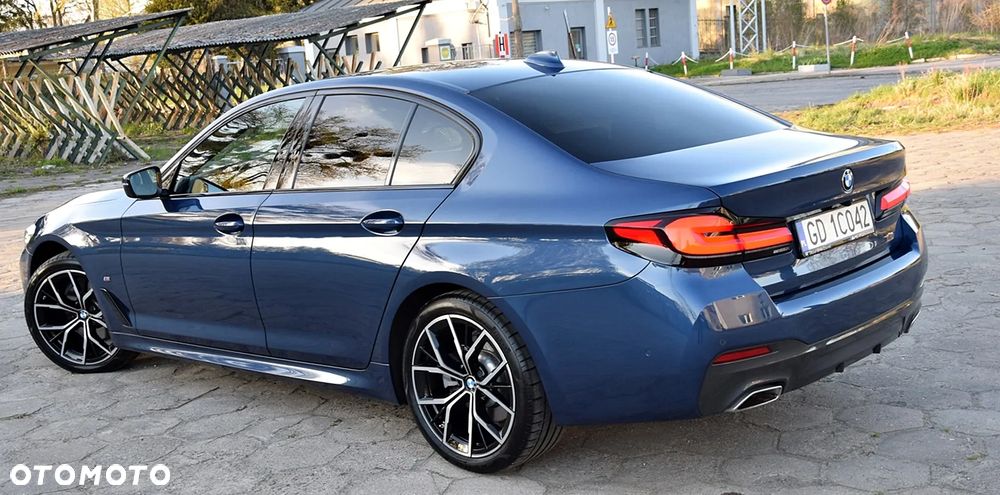 BMW Seria 5 520d MHEV - 4