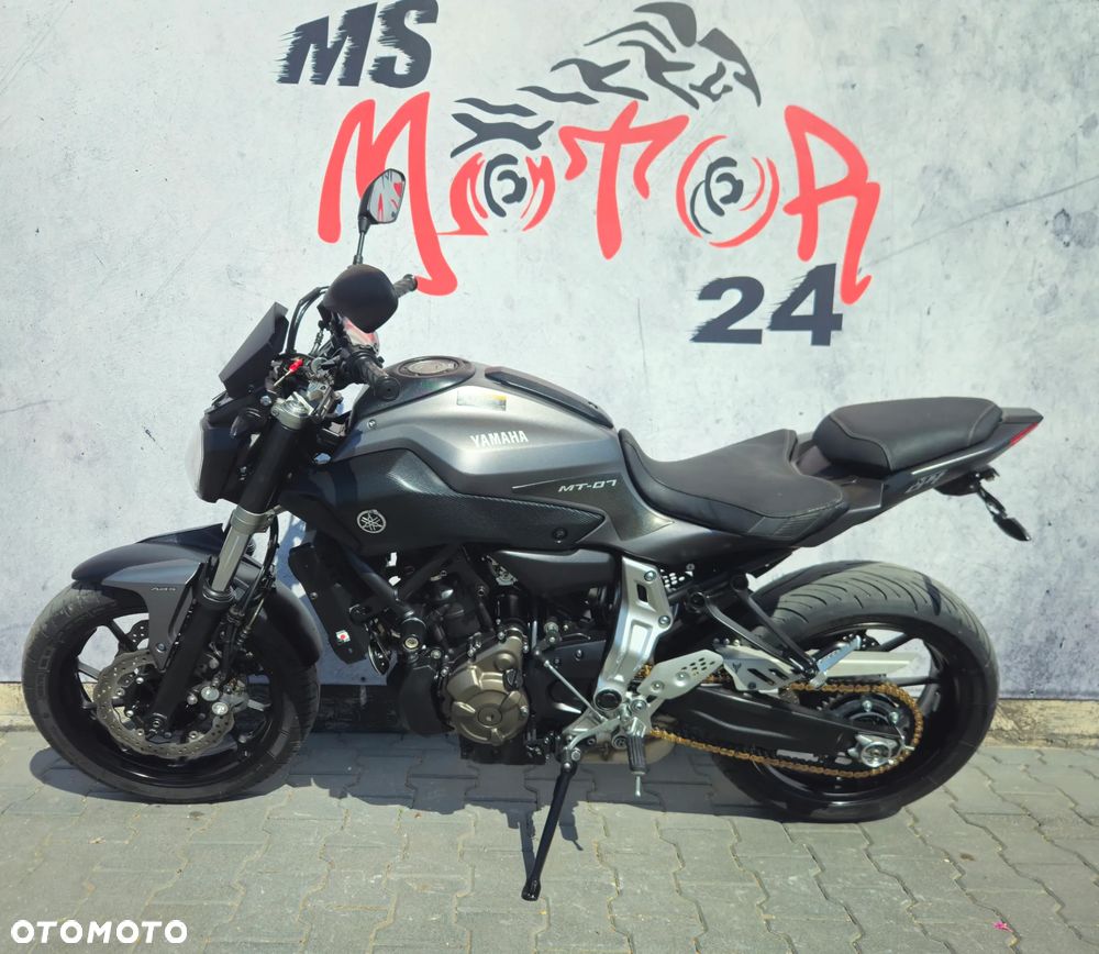 Yamaha MT - 17