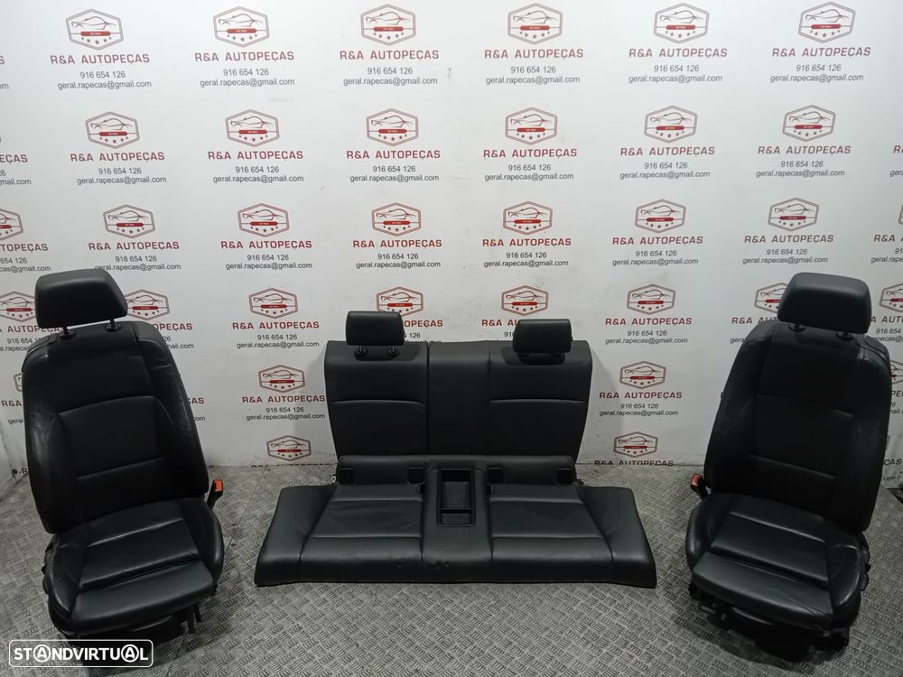 Conjunto de Bancos BMW Série 1 E82 Coupé Pack M em Pele Original