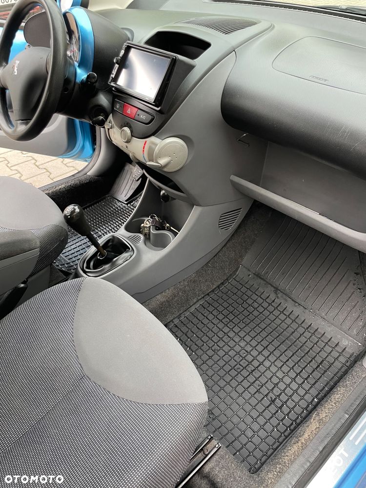 Peugeot 107 1.0 Happy - 13