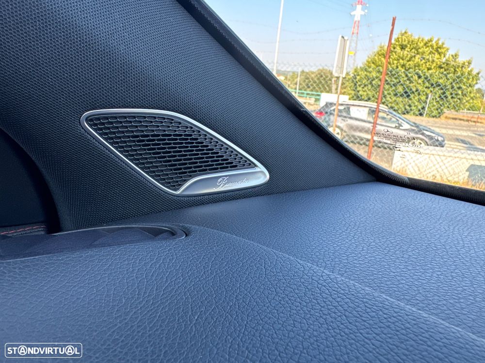 Mercedes-Benz GLA 250 e AMG Line - 28