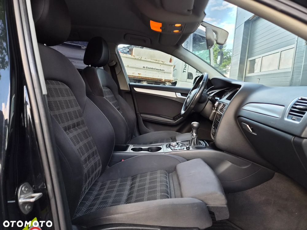 Audi A4 Avant 2.0 TDI DPF Ambiente - 20