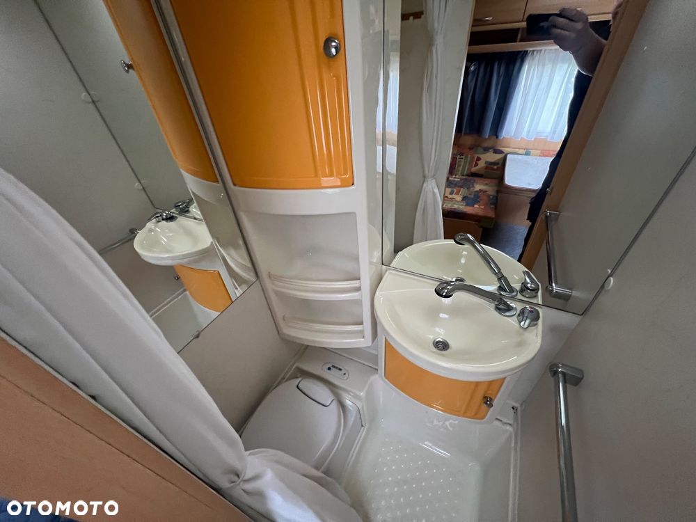 Dethleffs Camper - 17