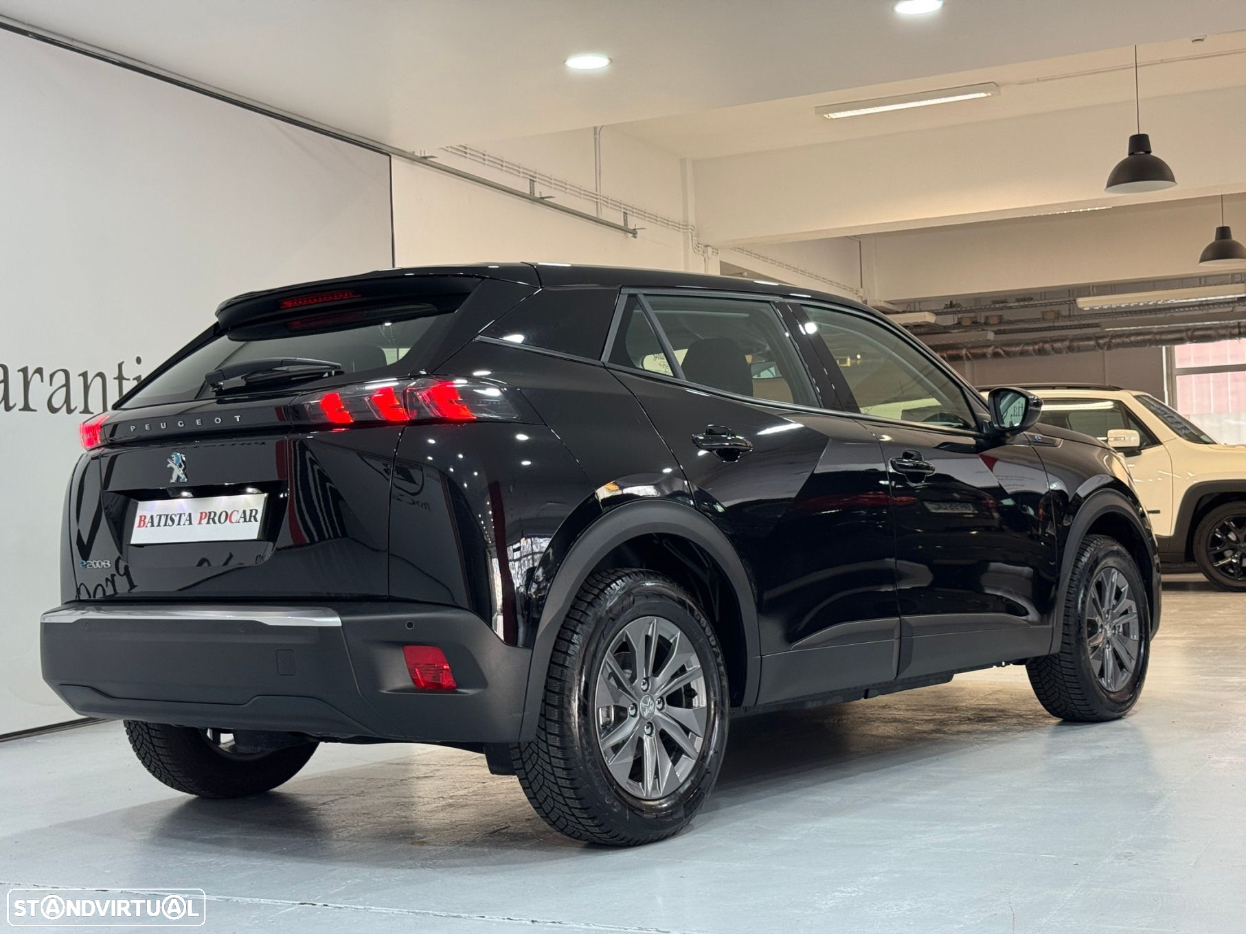 Peugeot e-2008 Active Pack - 17