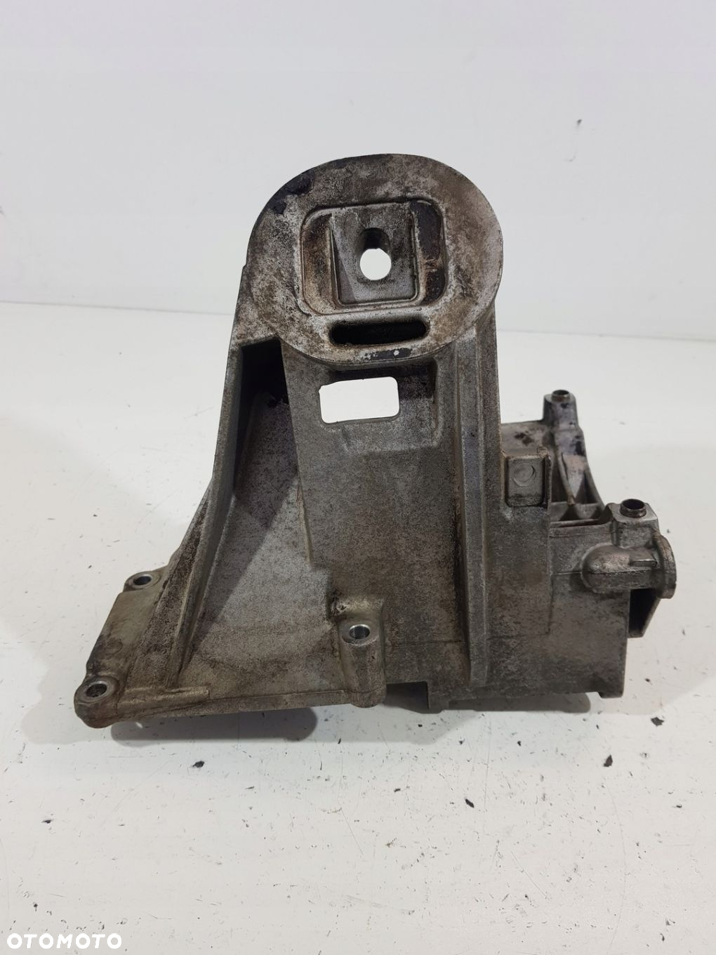 ŁAPA SILNIKA 64557503226 RANGE ROVER L322 4.4B M62 - 7