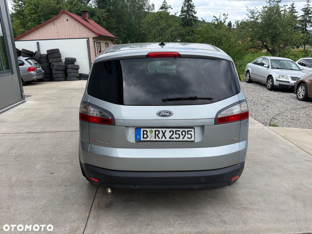 Ford S-Max 2.0 TDCi DPF Titanium - 5