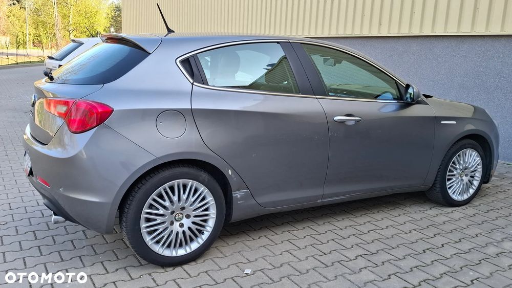 Alfa Romeo Giulietta 2.0 JTDM 16V Turismo - 36