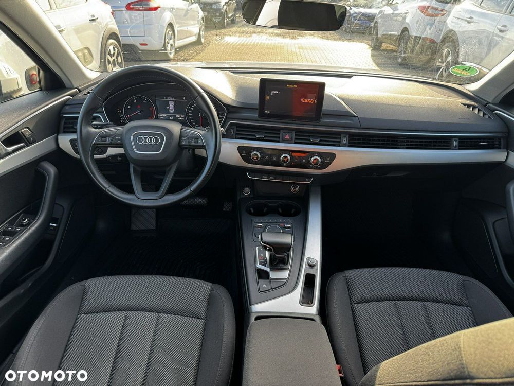 Audi A4 Avant 2.0 TDI S tronic - 38