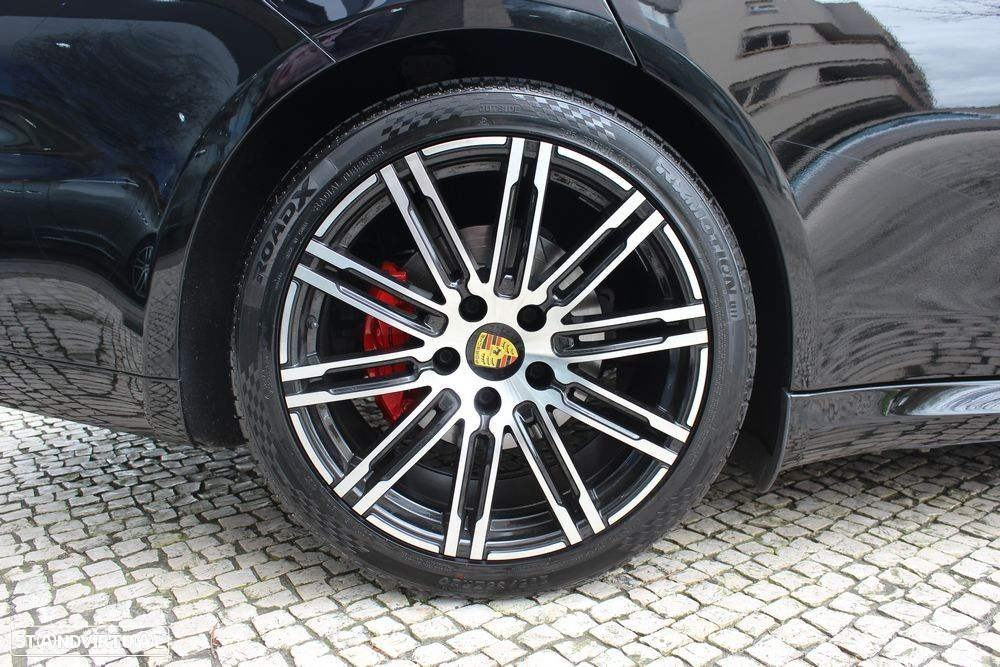 Porsche Panamera Edition - 12