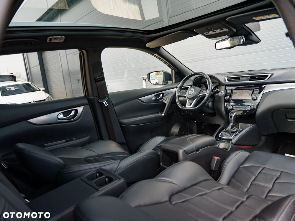 Nissan Qashqai 1.3 DIG-T DCT TEKNA+ - 17