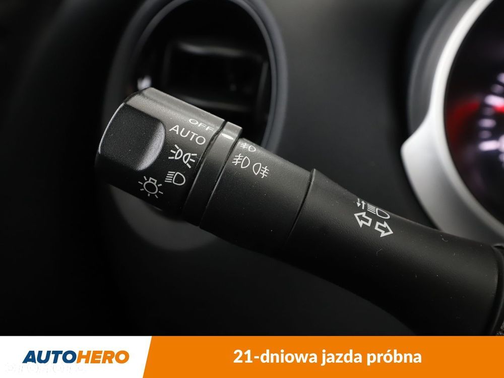 Nissan Juke 1.2 DIG-T N-Connecta EU6 - 30