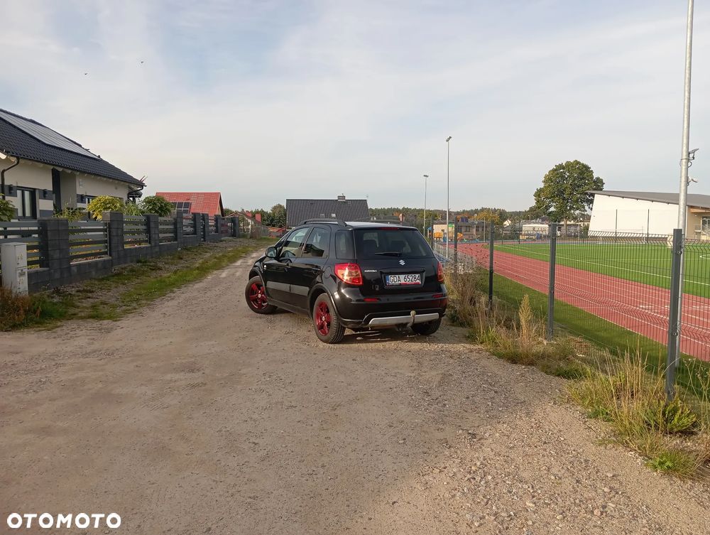Suzuki SX4 2.0 DDiS 4x2 Comfort - 2