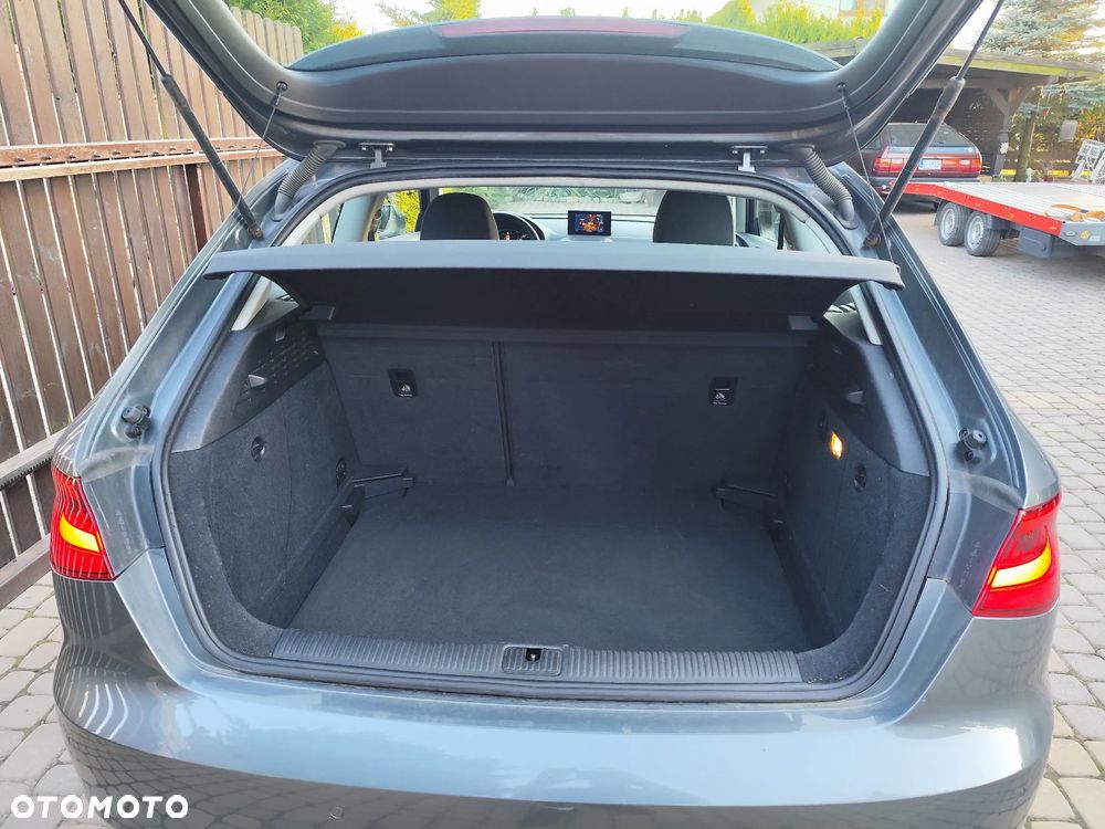 Audi A3 3-drzwiowe 1.4 TFSI Ambition - 11