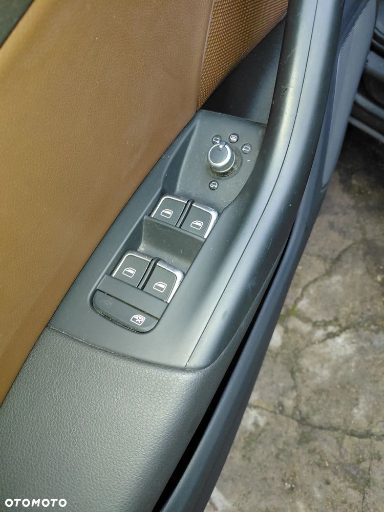 Audi Q3 1.4 TFSI Sport S tronic - 22