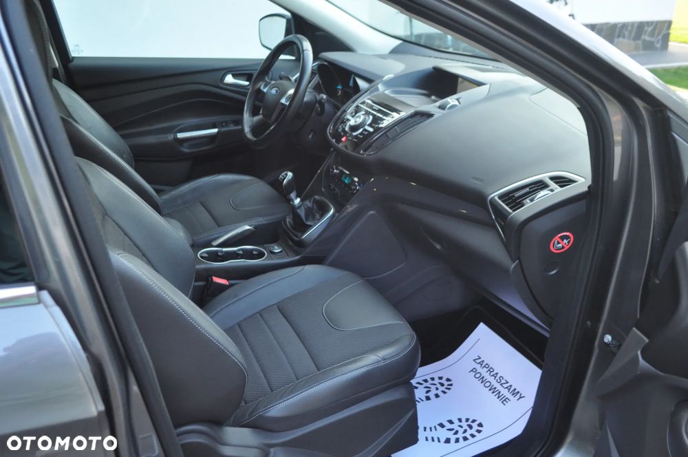 Ford Kuga 2.0 TDCi 2x4 Titanium - 23