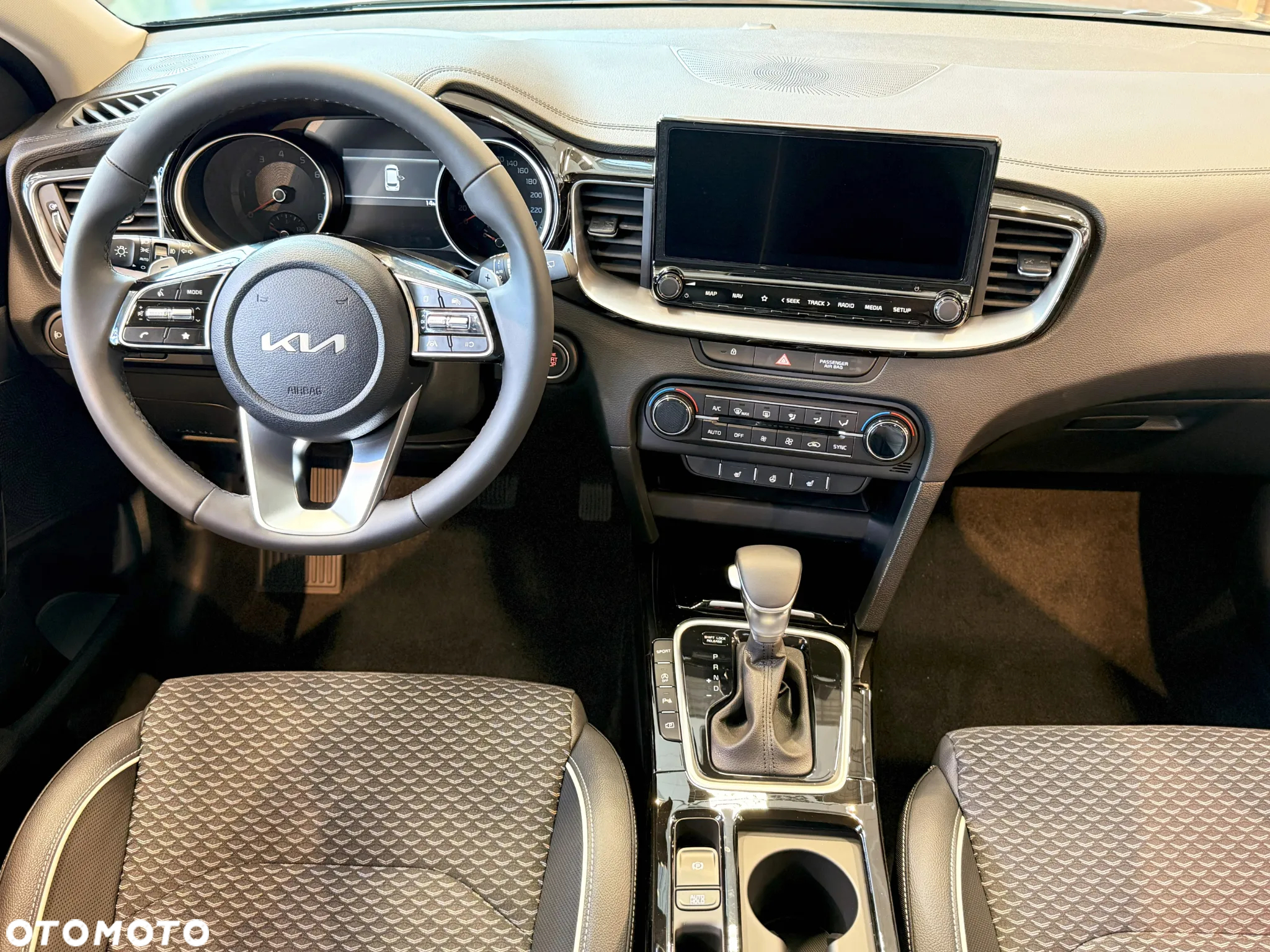 Kia Ceed 1.5 T-GDI Tribute DCT - 18