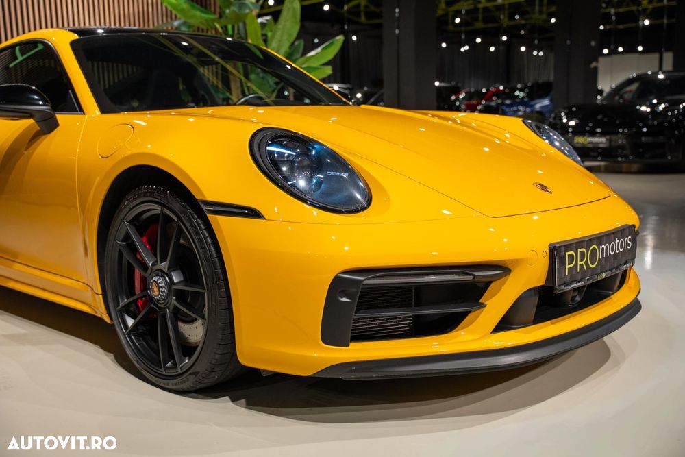Porsche 911 - 8
