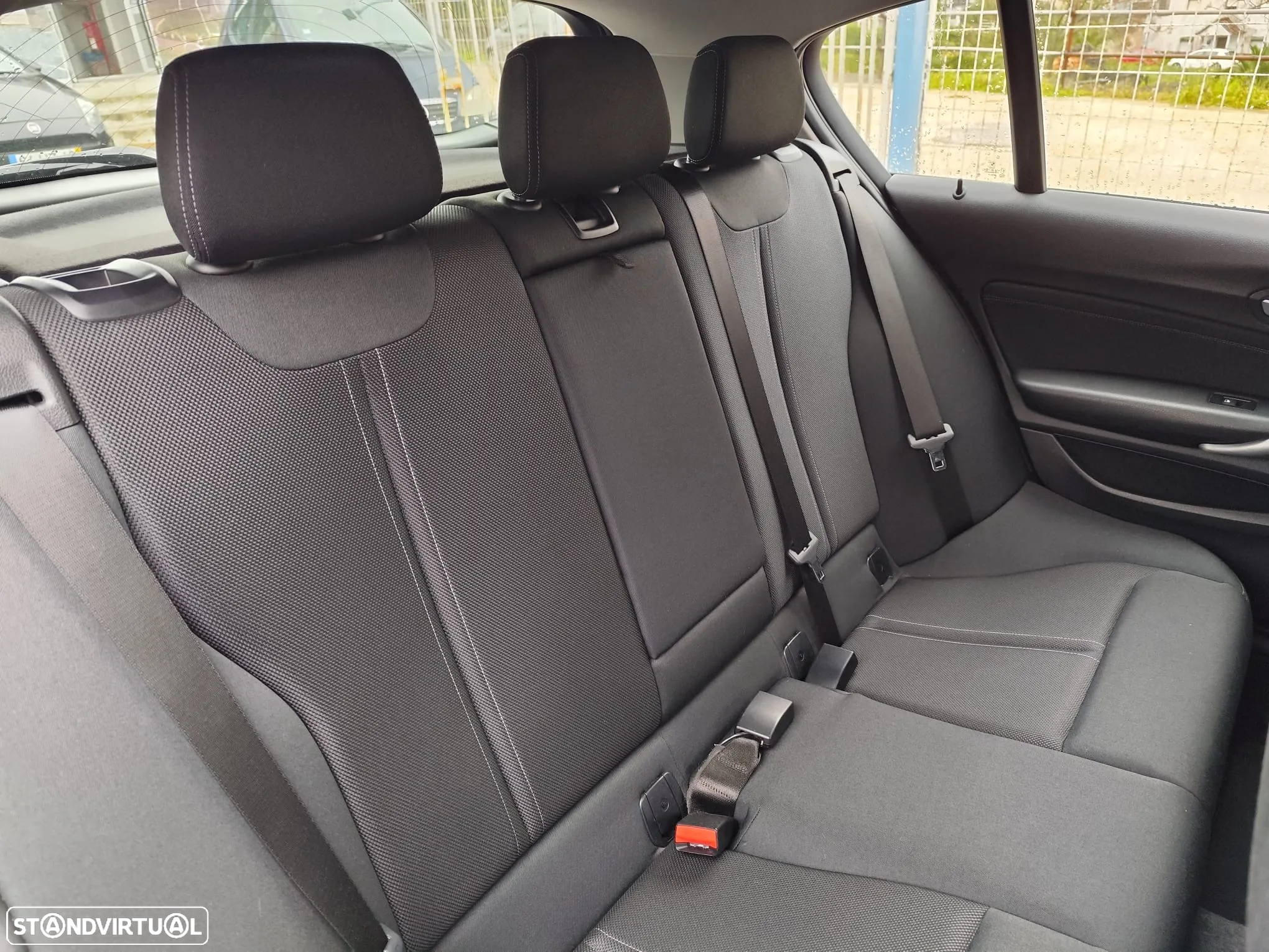 BMW 116 d Line Sport - 12