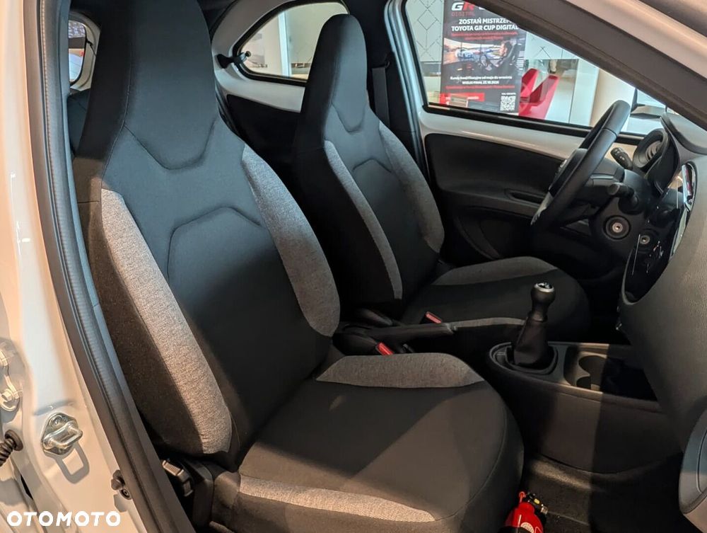 Toyota Aygo X - 12