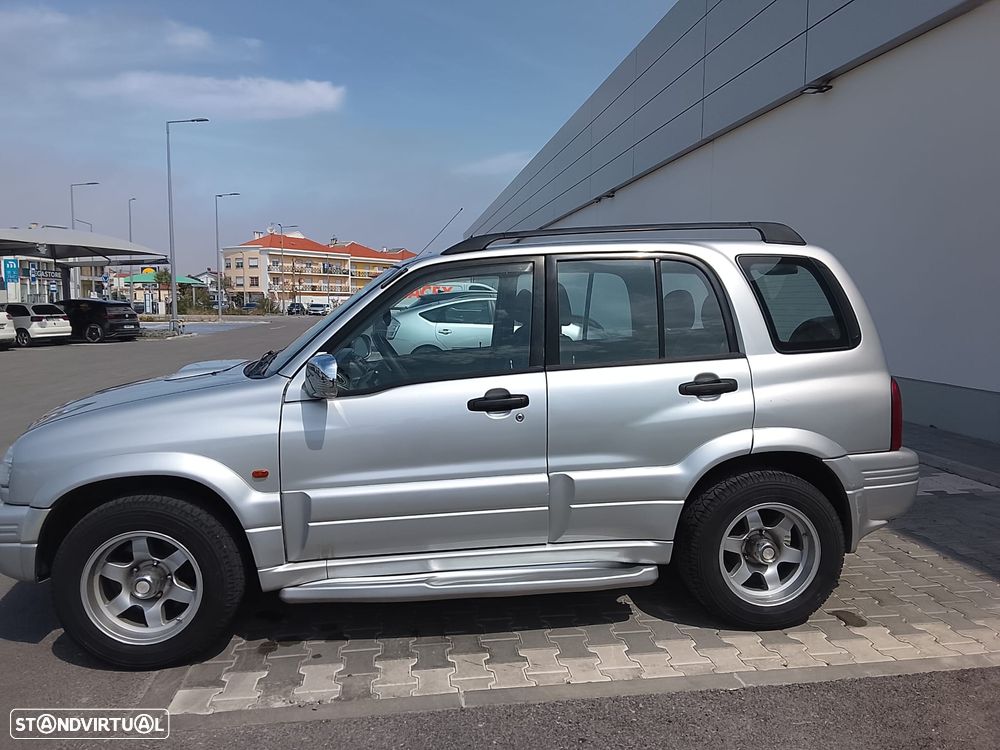 Suzuki Grand Vitara Metal Top 2.0 TDi - 5
