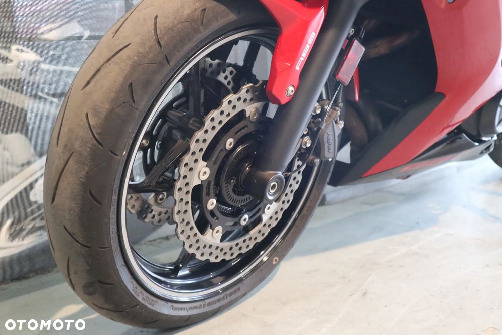 Kawasaki Ninja - 4
