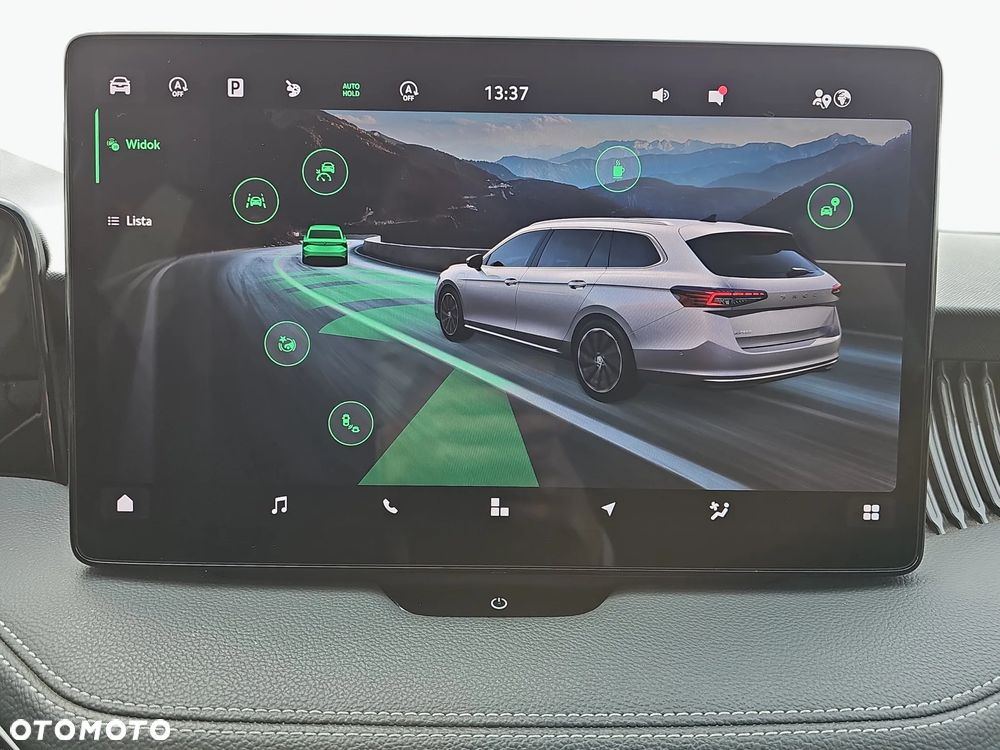 Skoda Superb 2.0 TDI SCR Selection DSG - 20