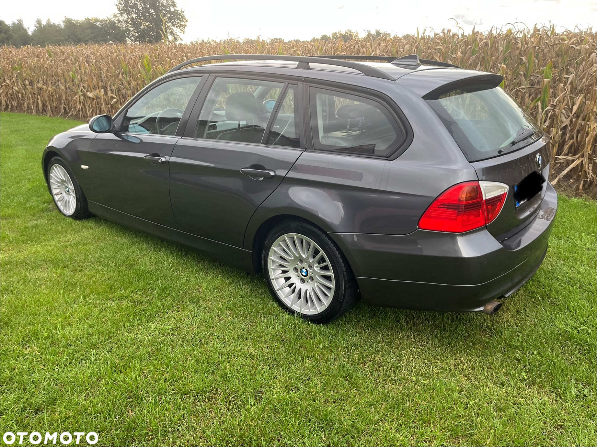 BMW Seria 3 318d DPF Touring - 4