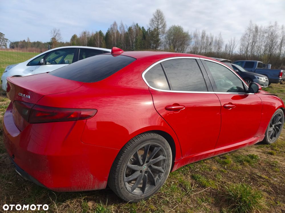 Alfa Romeo Giulia 2.0 Turbo 16V AT8 Veloce Ti - 6