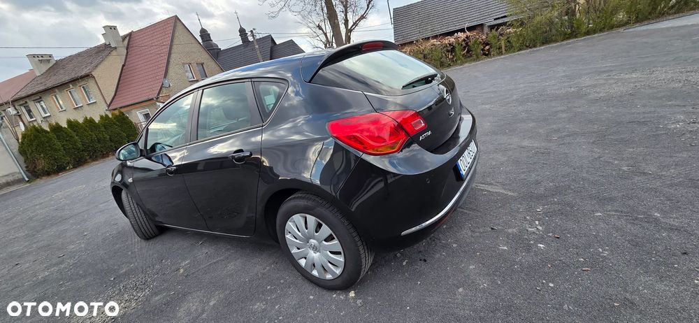 Opel Astra 1.4 Turbo Exklusiv - 21