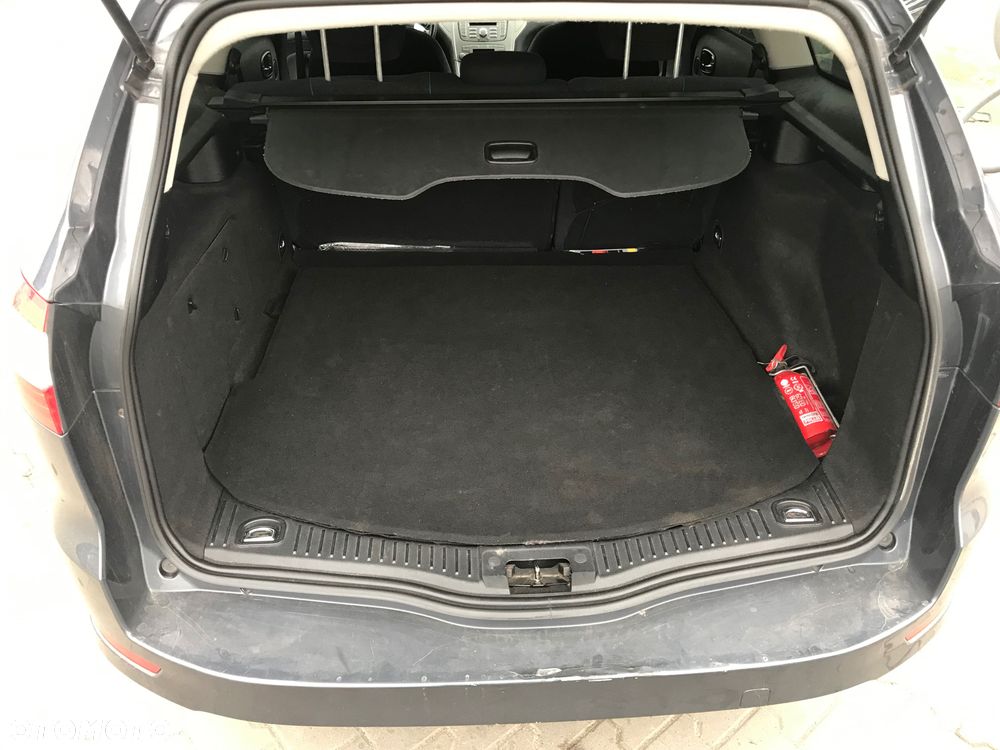 Ford Mondeo - 4
