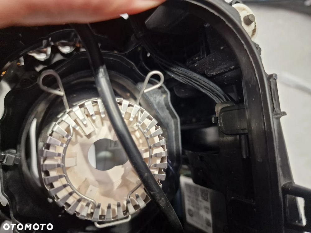 VW BEETLE 5C0 / 5C1 PRAWA LAMPA PRZEDNIA PRZÓD BI-XENON BIXENON + LED , 10 PINÓW , NR AUKCJI LPP101 - 22