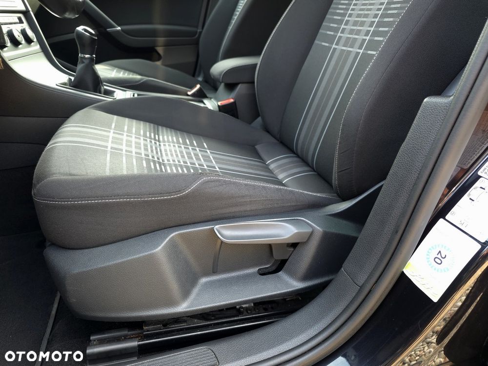 Volkswagen Golf 2.0 TDI BMT 4Mot Highline - 13