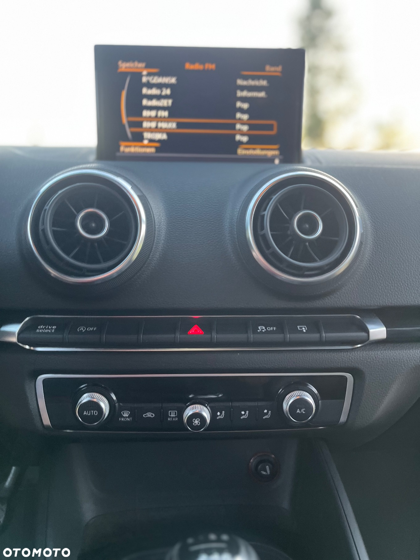 Audi A3 1.4 TFSI cylinder on demand Sportback S line Sportpaket - 12