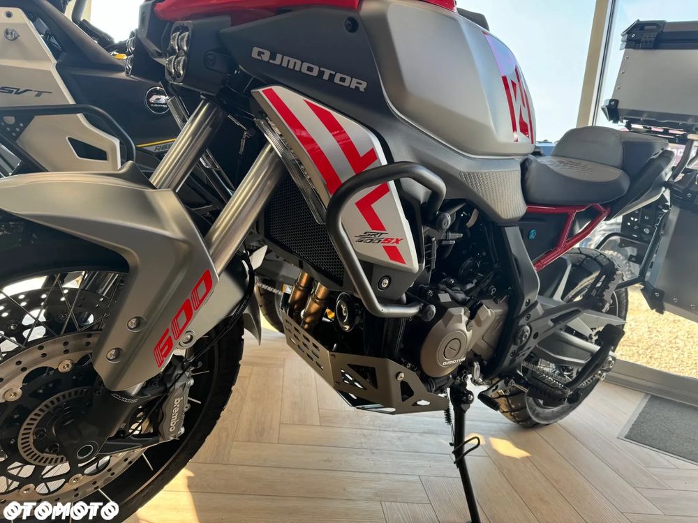 QJMOTOR SRT 600SX - 3