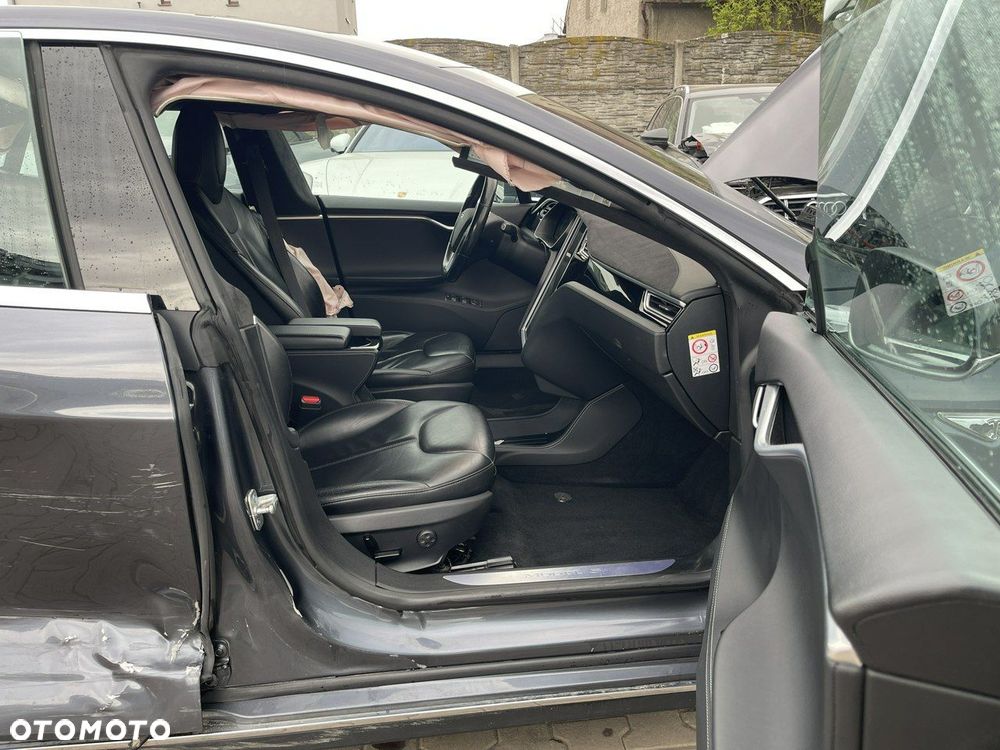 Tesla Model S 85D Allradantrieb - 6