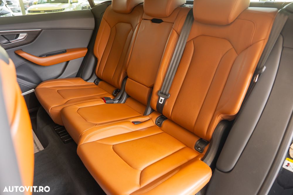 Audi Q8 55 TFSIe quattro tiptronic - 22