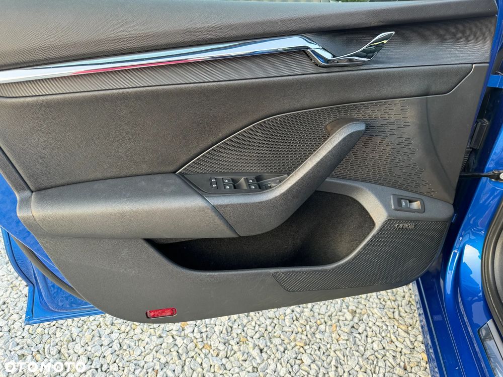 Skoda Octavia 2.0 TDI L&K DSG - 27