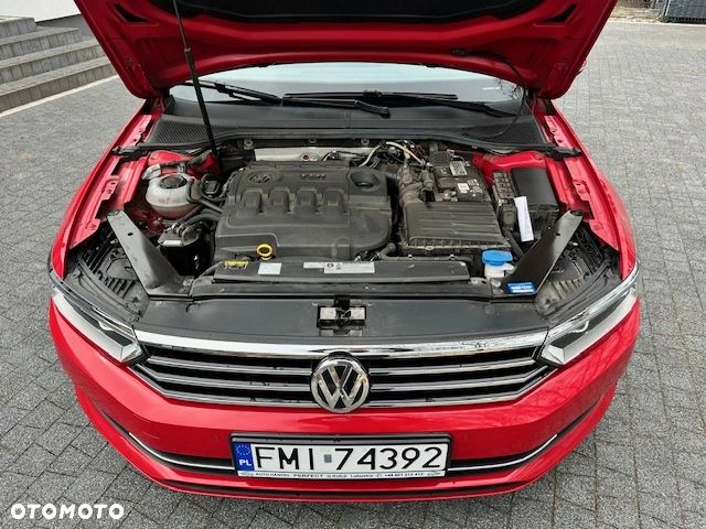 Volkswagen Passat Variant 1.6 TDI SCR DSG Business - 15